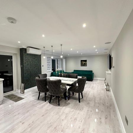 Luxury House Greenford (Greater London) Exterior foto