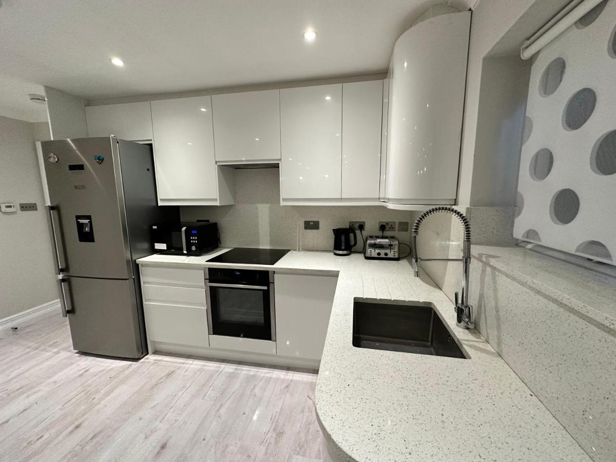Luxury House Greenford (Greater London) Exterior foto