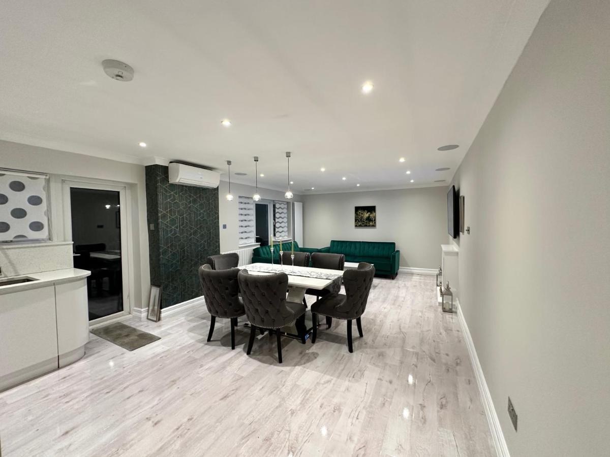 Luxury House Greenford (Greater London) Exterior foto