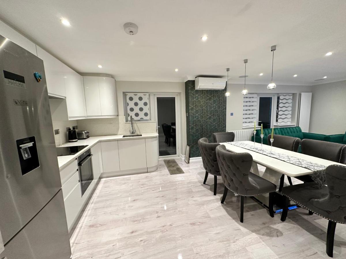 Luxury House Greenford (Greater London) Exterior foto