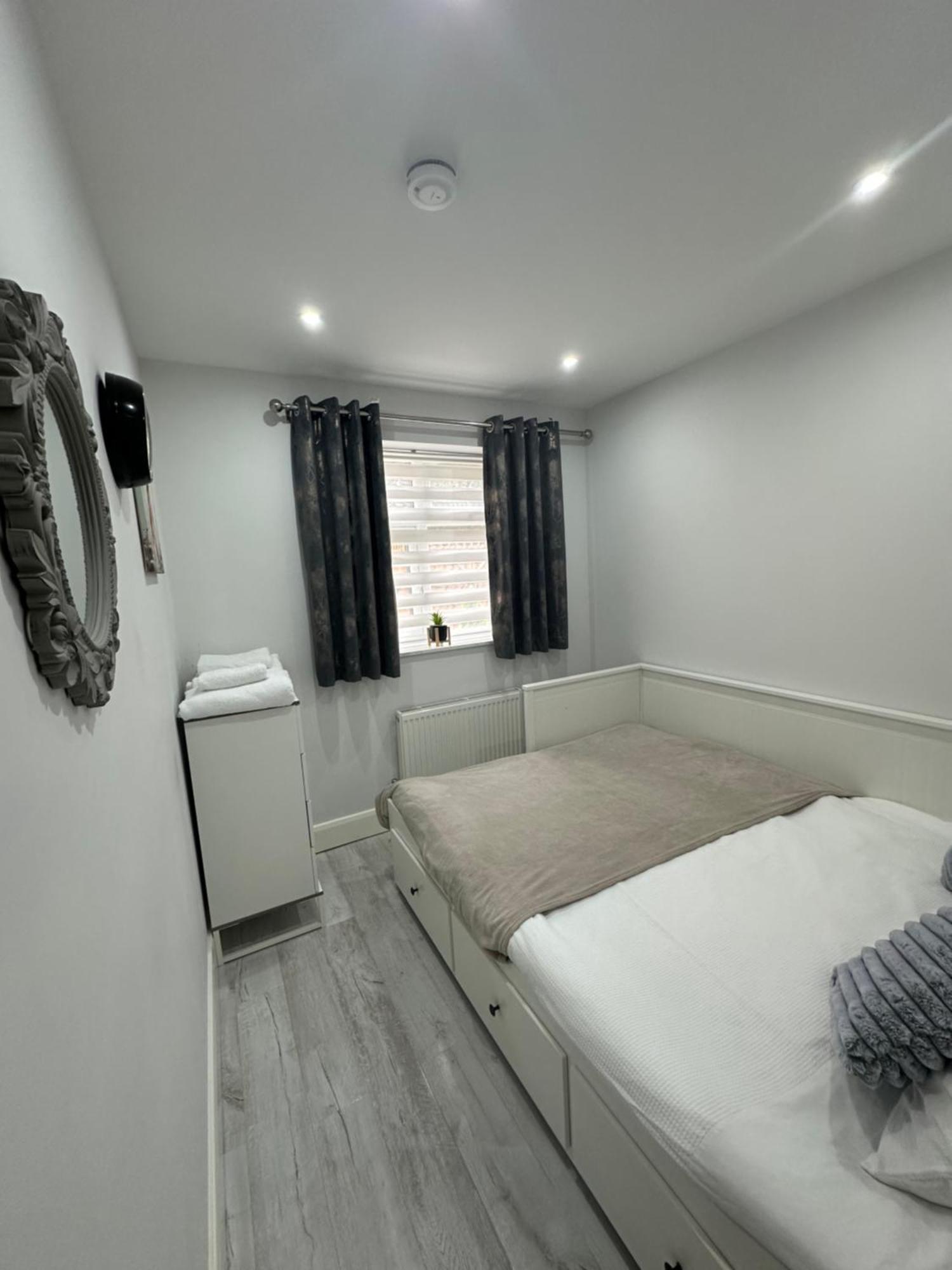 Luxury House Greenford (Greater London) Exterior foto